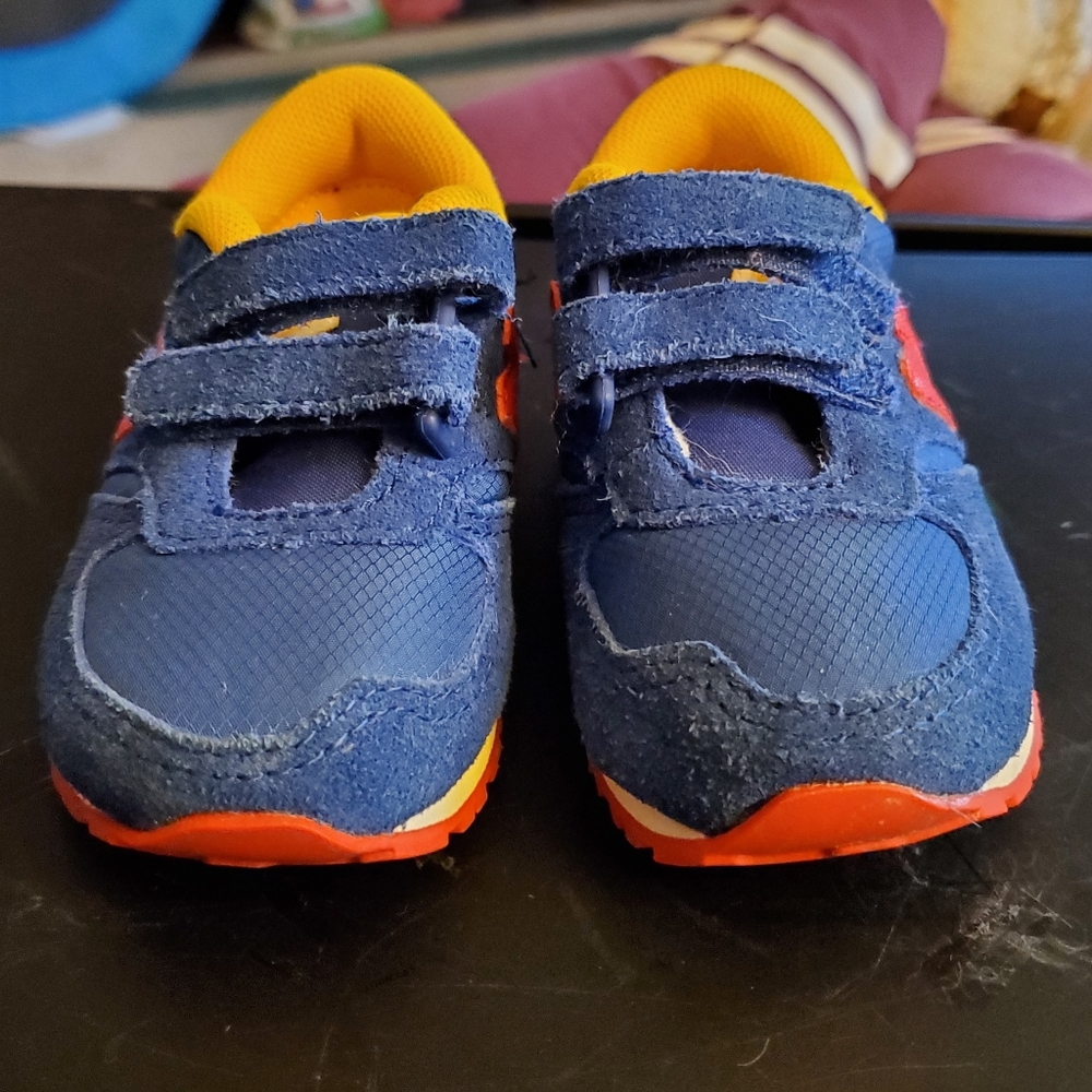 New Balance 420 toddler sneakers